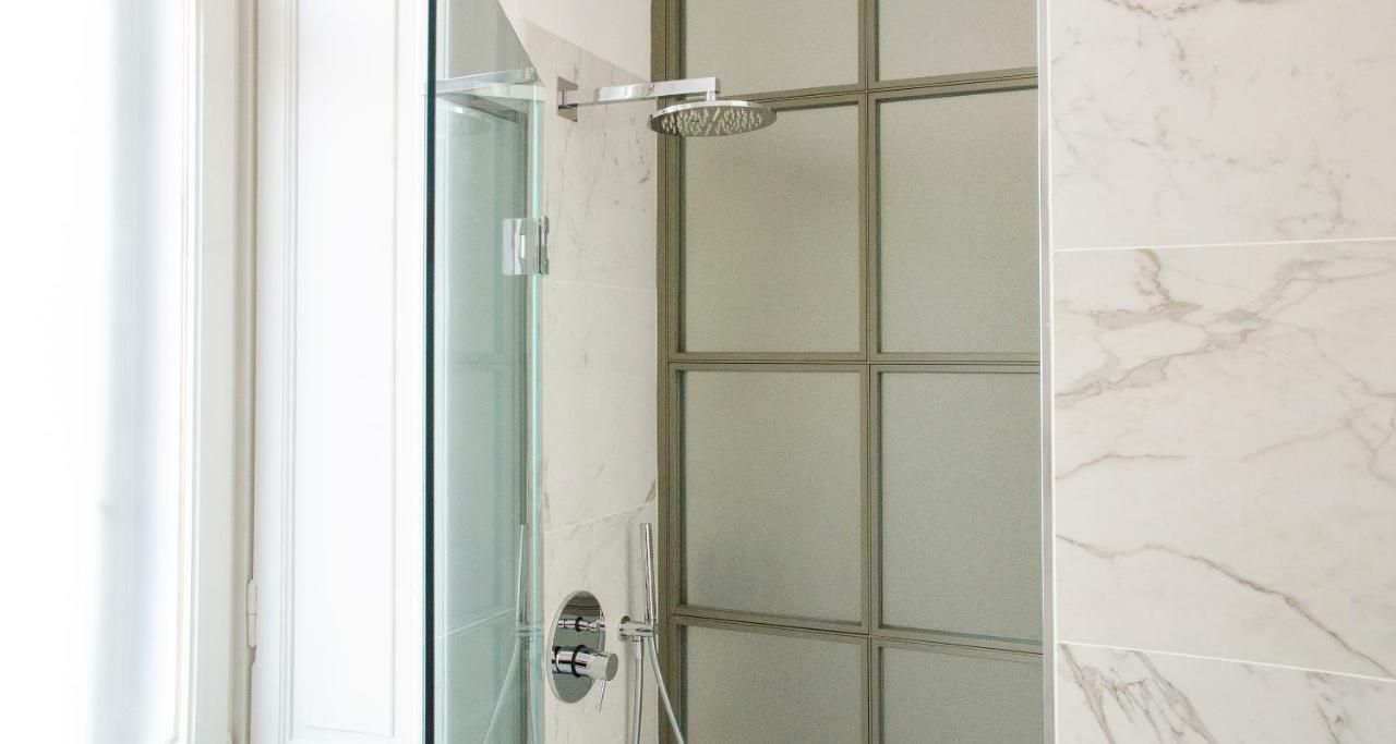 Joivy Splendid 3Br Apt With Parking And Terrace In Como Lake Como Exterior foto