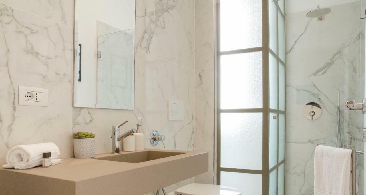 Joivy Splendid 3Br Apt With Parking And Terrace In Como Lake Como Exterior foto